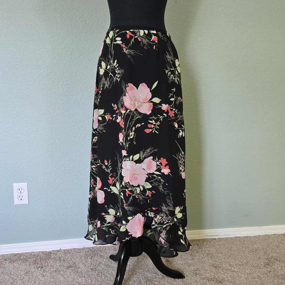 Emma James Liz Claiborne Floral Ruffle Hem Skirt
